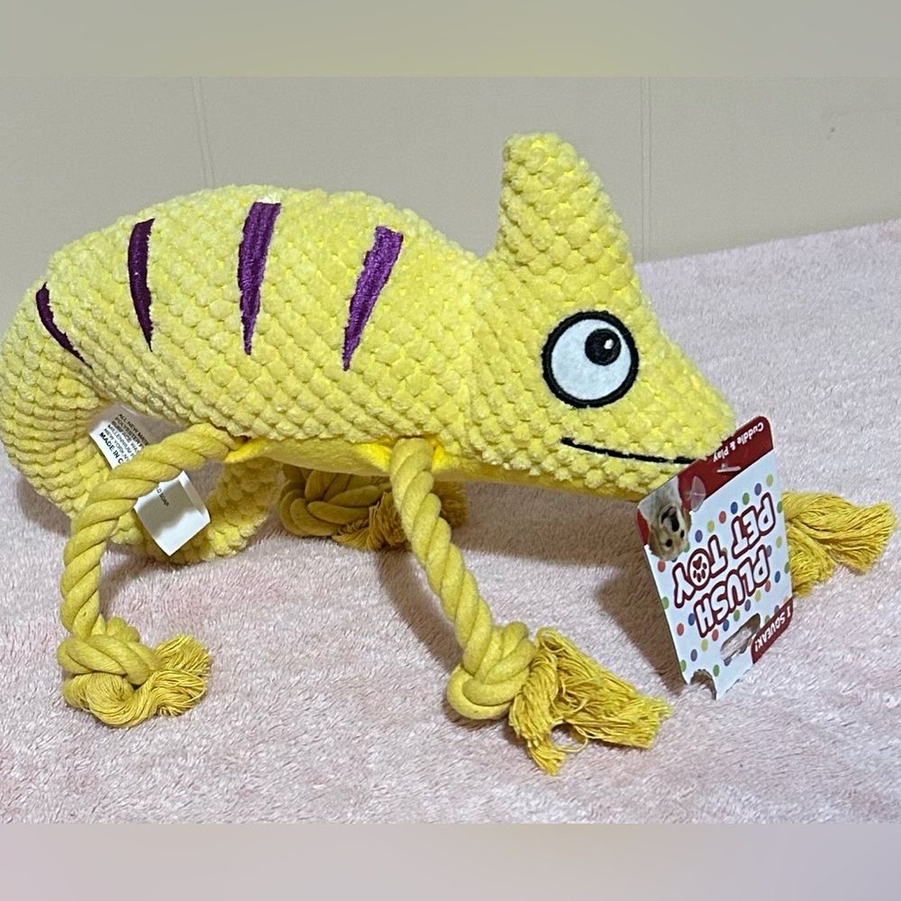 Iguana 🦎 dog toy with tug-war ropes and squeaker